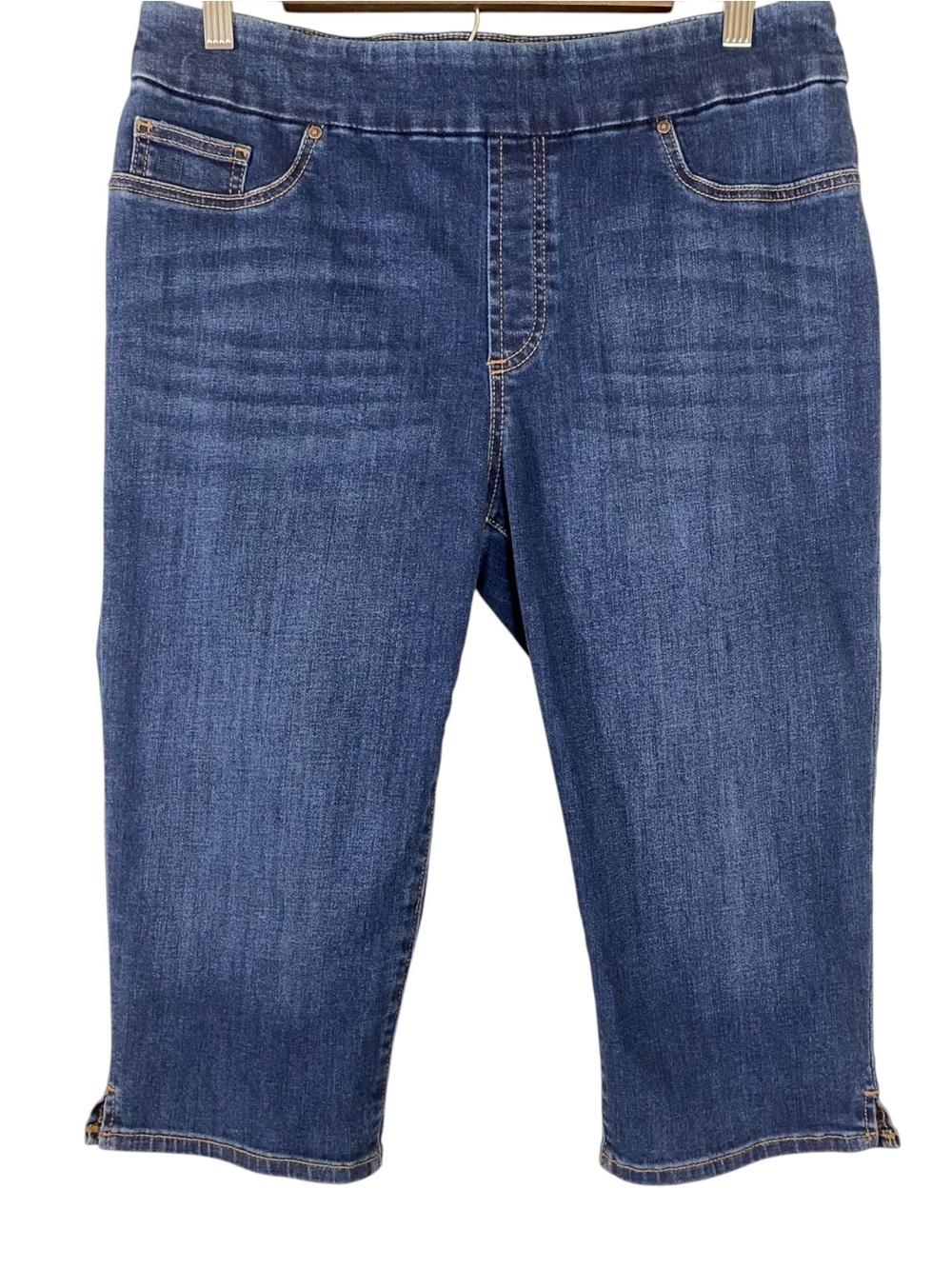 Chicos Womens Capri Jeans Size 1.5 (U.S. 10) Stretch Pull On Blue